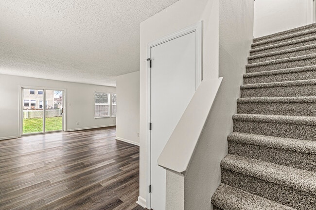 Photo - 1316 Freemont Ln