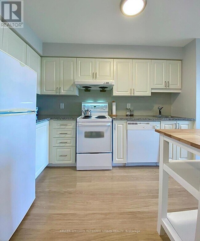 Photo - 70 Town Centre Court Unité 514