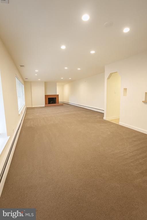 Photo - 301 Browning Ln