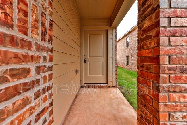 Photo - 3302 NW 148th St