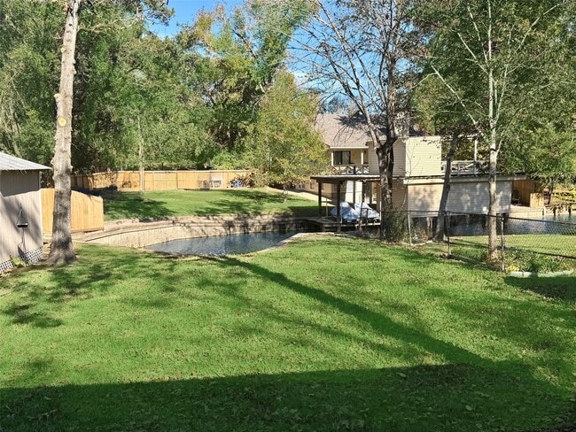 Photo - 109 Teena Ln