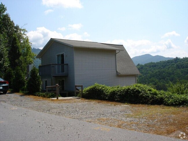 Building Photo - $1,450- 2 Bedroom, 1 Bathroom Cozy Unfurni... Rental