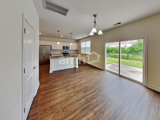 Photo - 5605 Cuba Rd