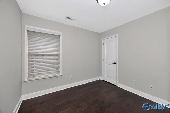 Photo - 318 Dovington Dr