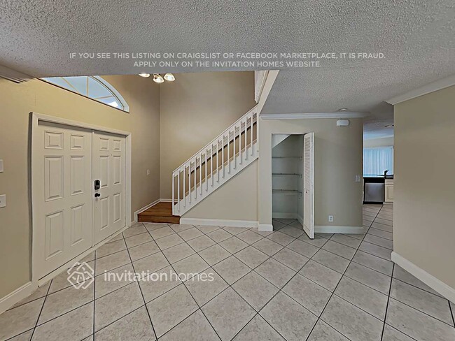 Photo - 10769 Oak Lake Way