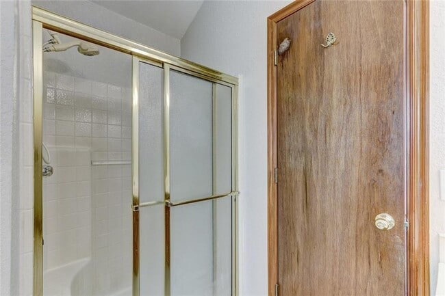 Photo - 305 Waterfront Dr