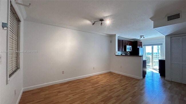 Photo - 2575 SW 27th Ave Unidad 507