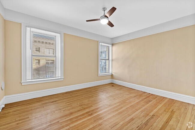 Building Photo - Cozy, Modern 1BR Close to it All! Unit 34 Rental