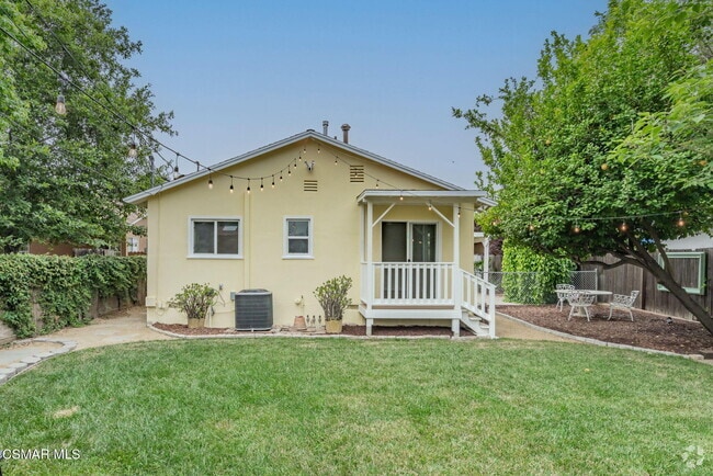 Building Photo - 22637 Mariano St Rental