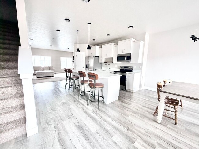 Photo - Beautiful 3-Story Townhome | 4 Bedrooms | 3 Baths | 2-Car Garage | Hyrum, Utah