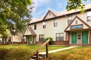 Benchmark lll Apartments - Benchmark lll Apartments