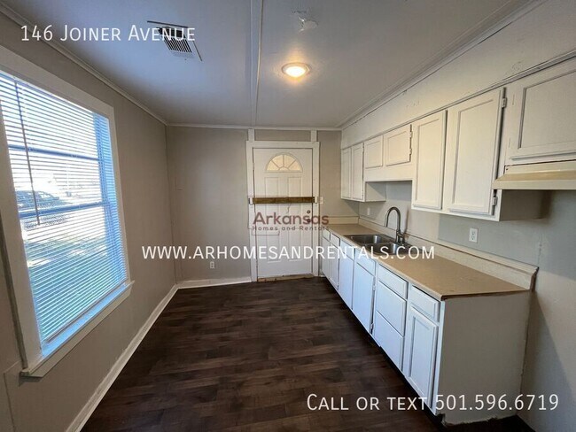 Photo - 146 Joiner Ave