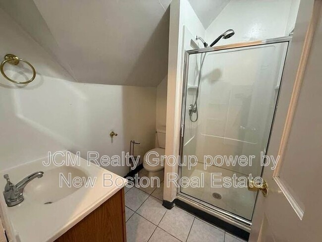 Photo - 51 Ashland St Unit 2