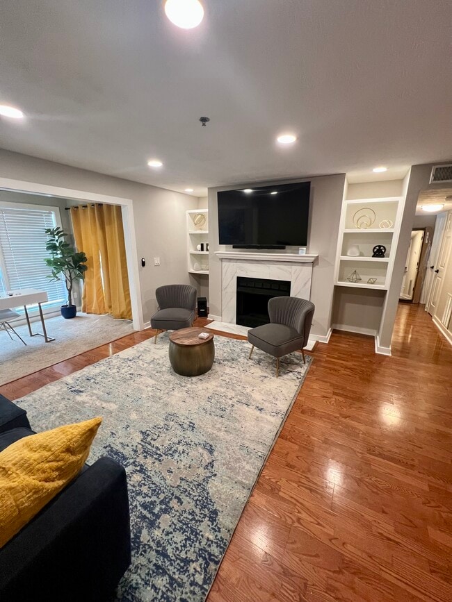 4568 Vinings Central Ter SE Condo Unit 54 Condo for Rent in Atlanta