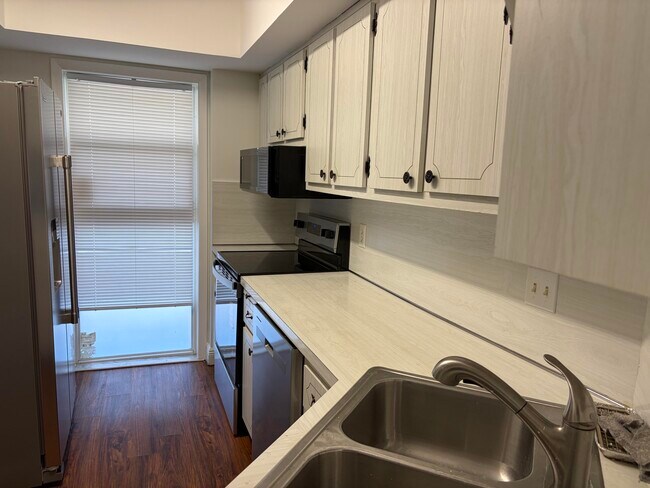 1200 SW 12th Ave Unit 304