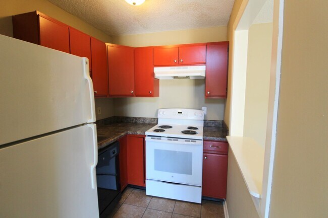 Photo - 1319 Bradley Dr