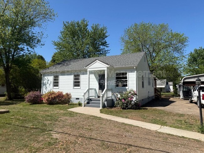 Photo - 4815 Oakleys Ln
