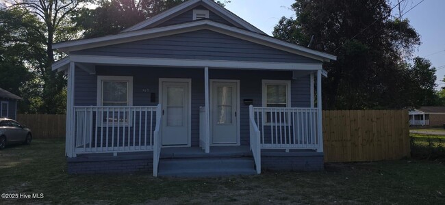 Photo - 410 Davis St Townhome