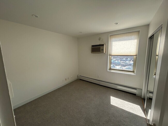 10 Camelot Ct