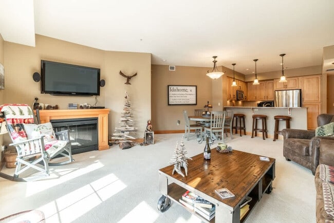 Photo - 2145 N Main St Unit SI ID1542947P