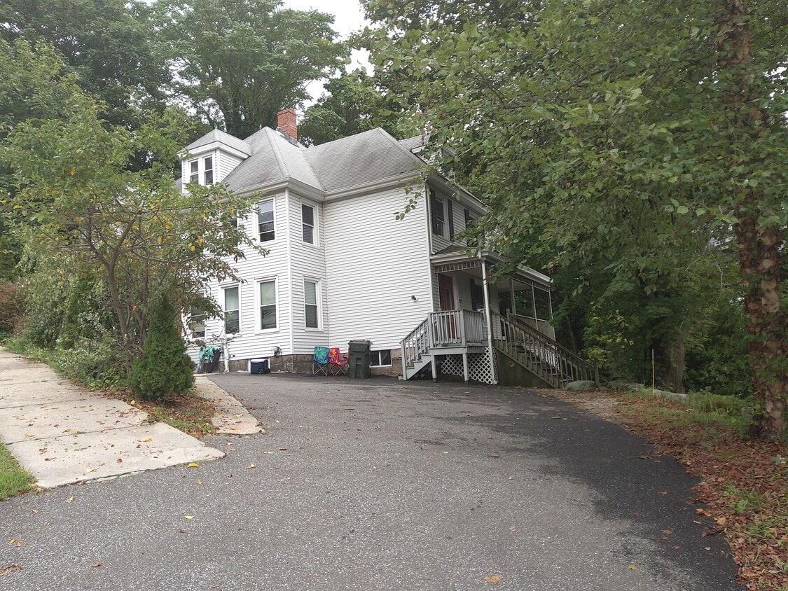 Photo - 27 Cole St (New London, CT)