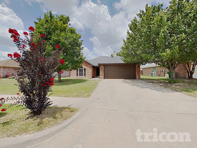 105 Stone Haven Place Waxahachie TX