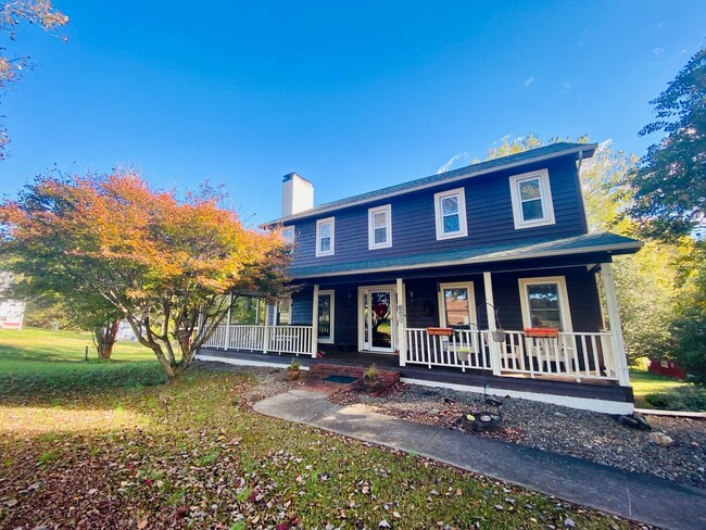 NEW RENTAL AVAILABLE 5/1/24 - NEW RENTAL AVAILABLE 5/1/24
