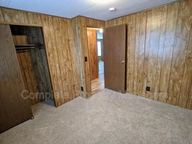 Photo - 1101 E 18 1/2 St