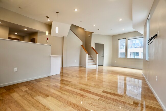 Photo - 51 Glenville Ave