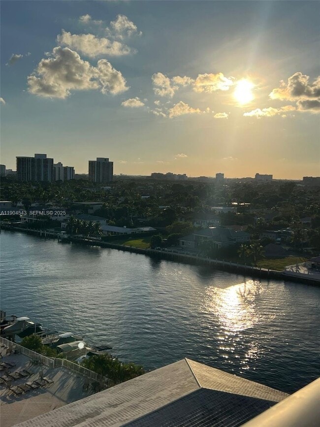 Photo - 1965 S Ocean Dr Unidad 10P