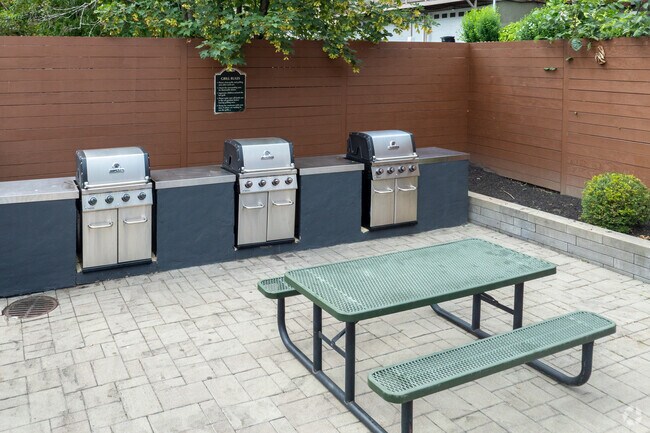 Grill Area - Audubon Living