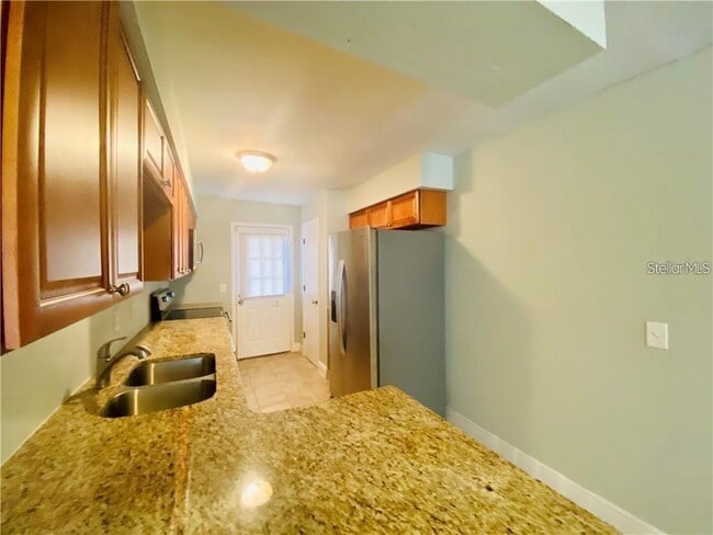 198 Lakeside Hills Loop
