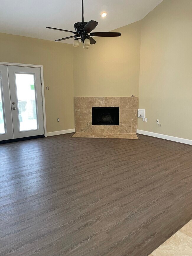 Photo - 6831 Wellwood Ct