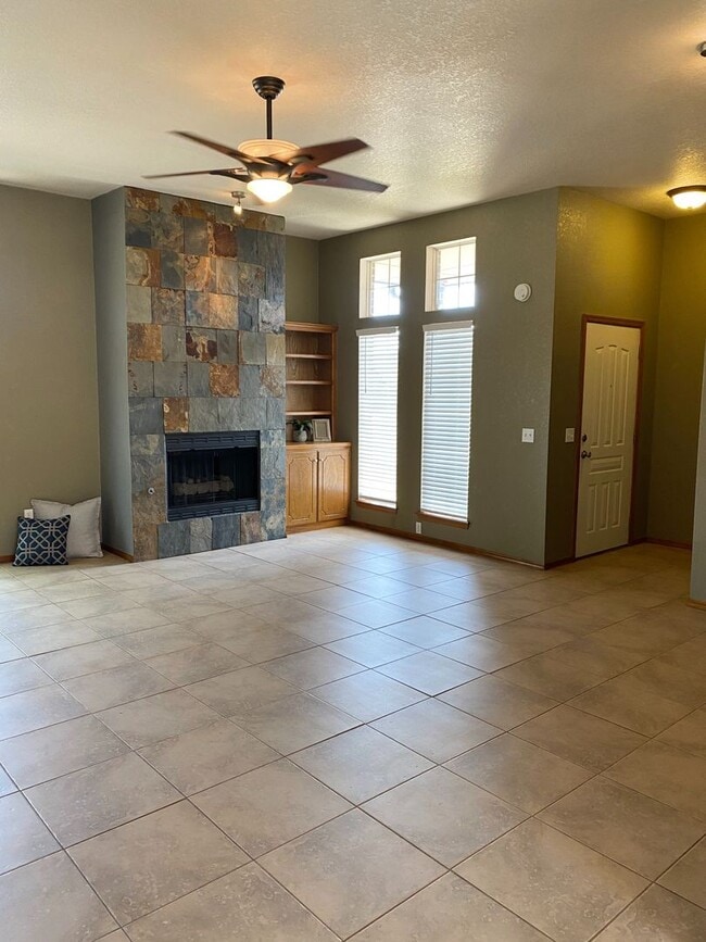 Photo - 631 Stoneridge Dr