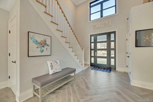 165 Marine Pl