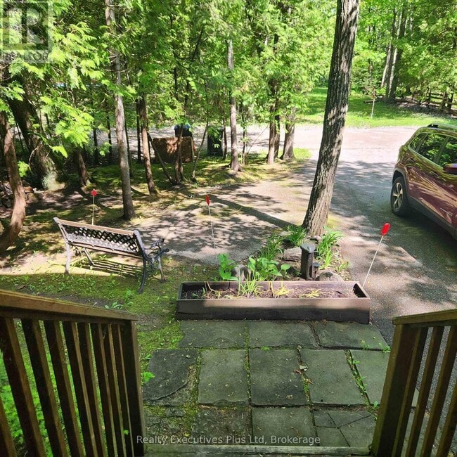 Photo - 21 Ivy Ln