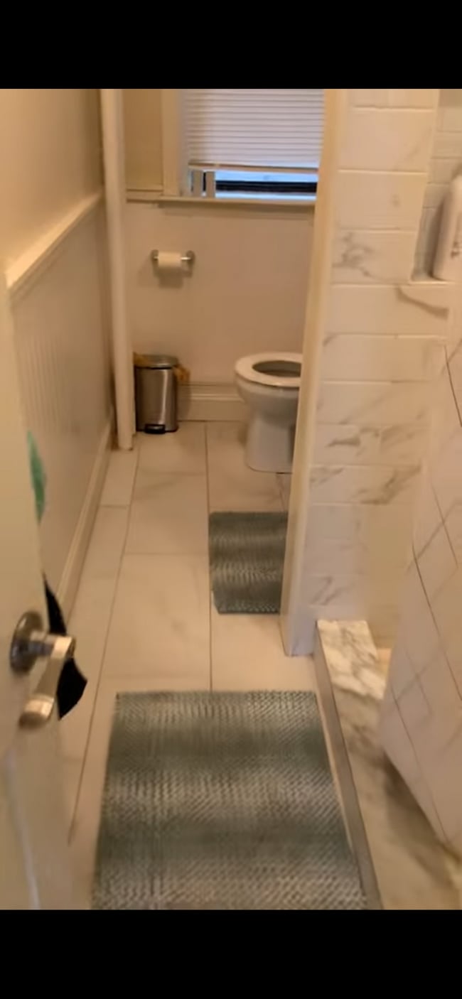 Building Photo - 24 Peterborough St Unit 4