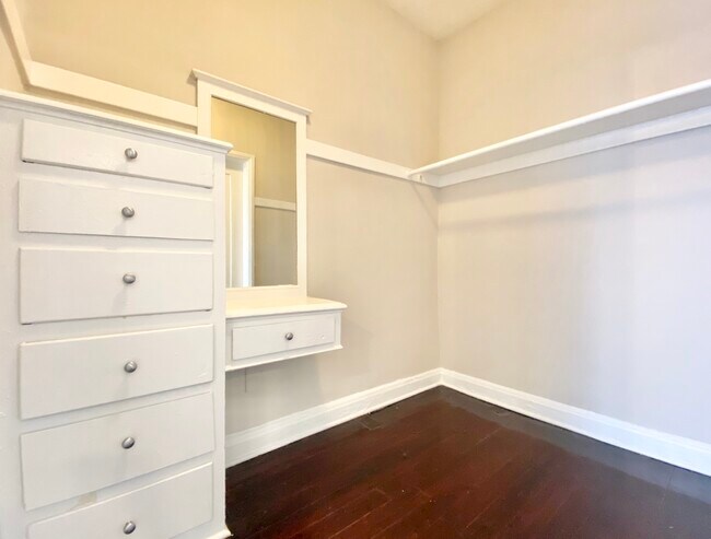 Photo - 3835 W 8th St Los Angeles CA 90005 Unit 405