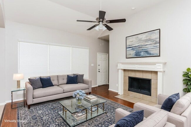 Photo - 213 Morningstar Ln