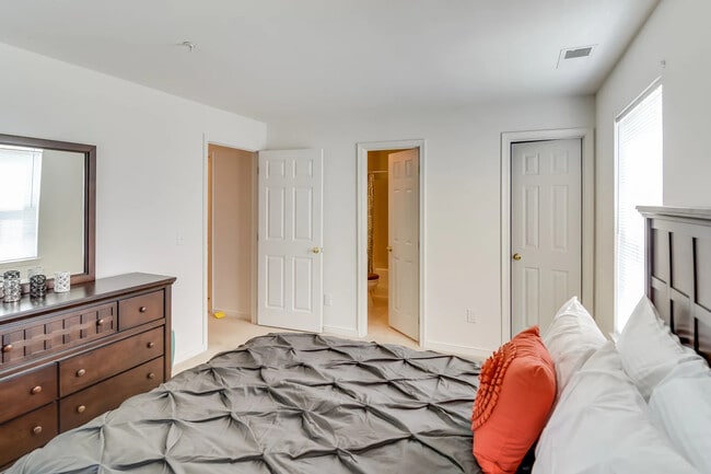 Creekpointe Apartments