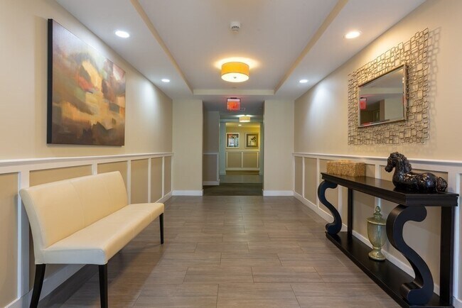 Photo - 321 Hammond Pond Pkwy Unit 106
