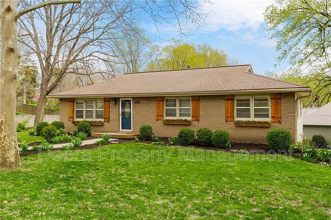 Photo - 1305 Craig Dr
