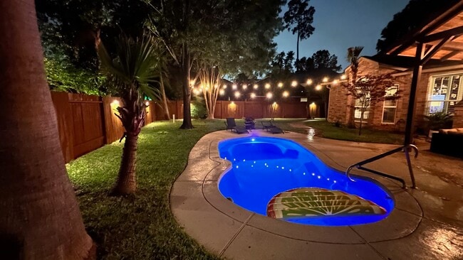 Building Photo - 14422 Light Falls Ct