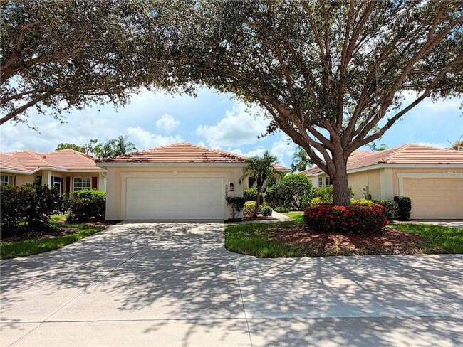 Photo - 880 Chalmers Dr