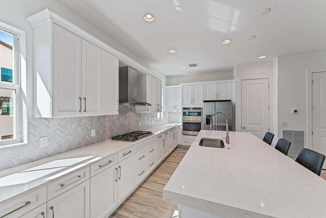 Photo - 12677 Machiavelli Way