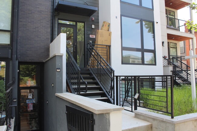 exterior - 3817 14th St NW Unit 7