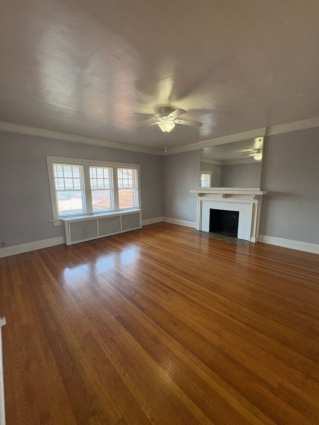 Photo - 307 S 39th St Unit #9