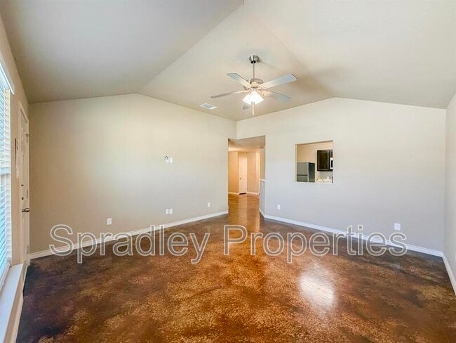 Photo - 1008 San Saba Ct