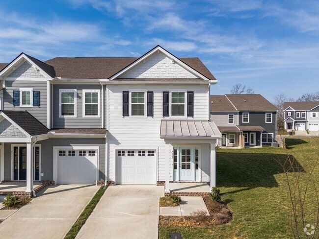 Building Photo - Charming 3BR Corner Townhome in Franklin
