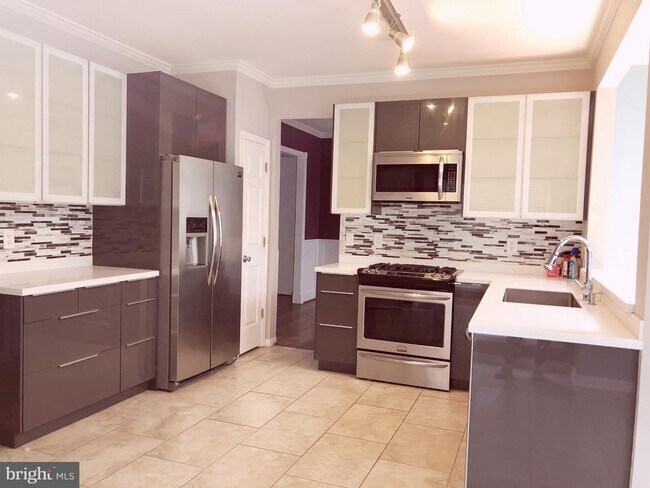 Photo - 12319 Cliveden St